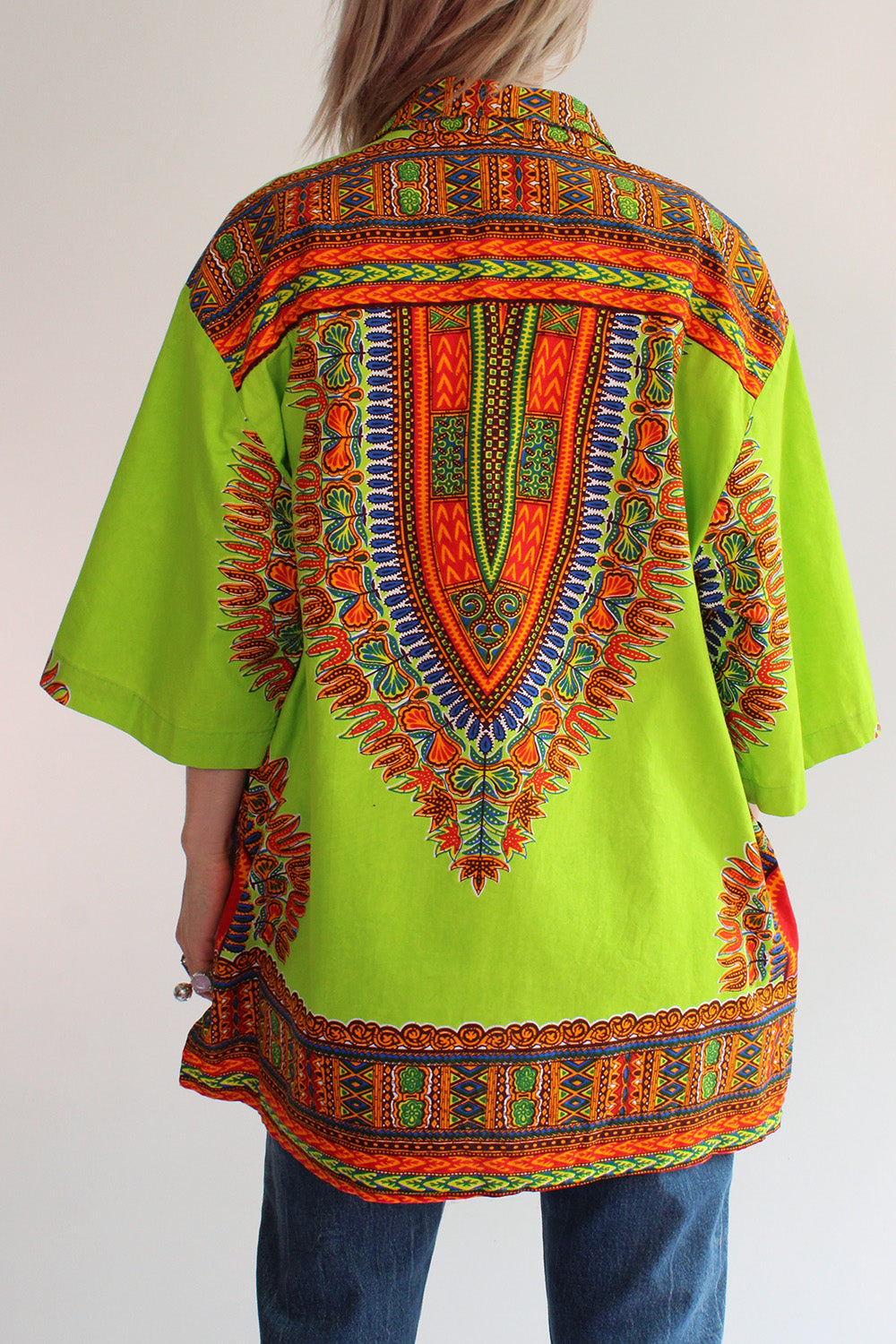 Vintage jaren 70 Dashiki shirt achterkant traditioneel patroon
