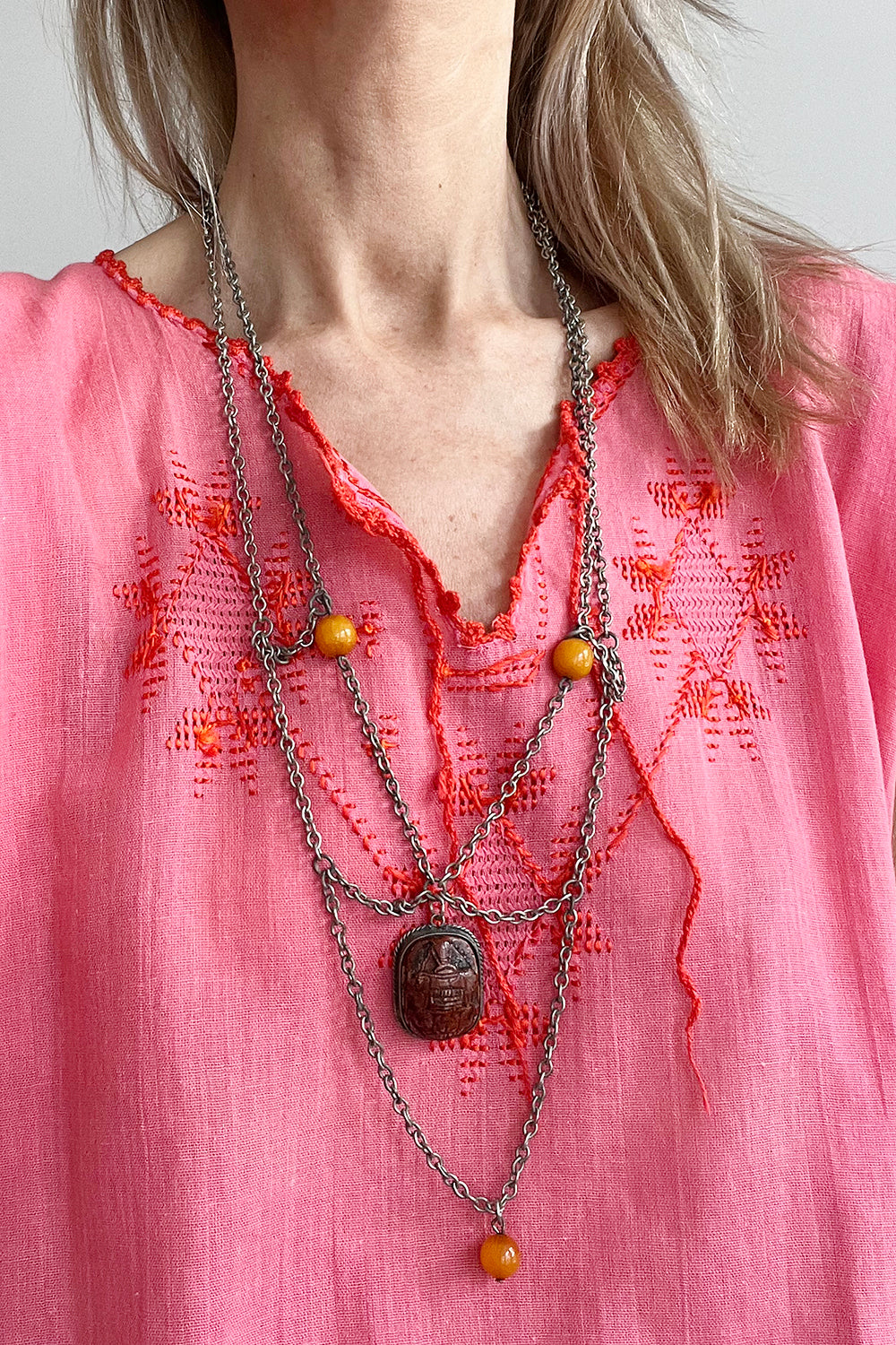 Vintage 1970s Ethnic ketting met Scarabee hanger