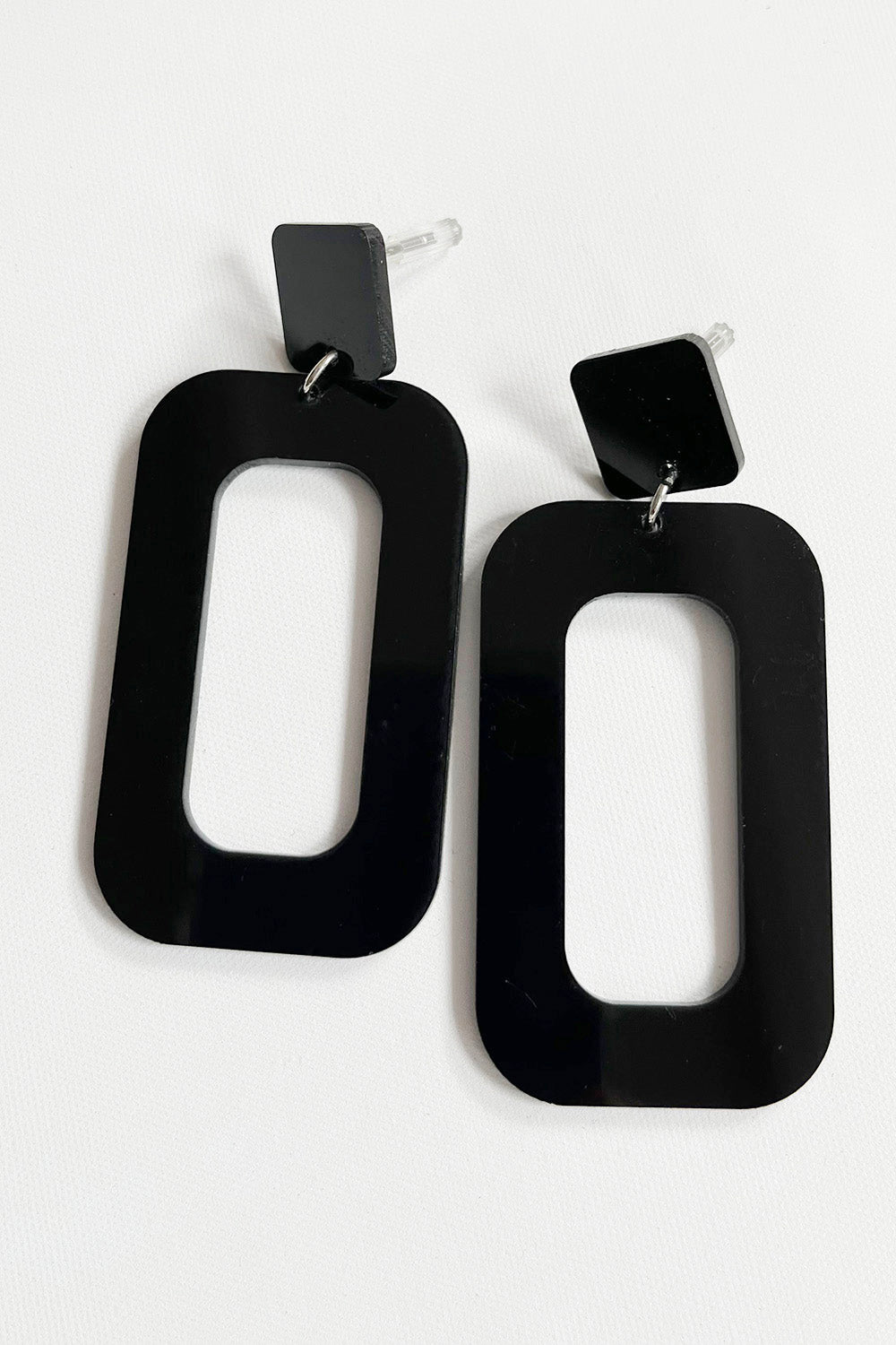 Grote vintage jaren 80 zwarte plastic oorbellen, handgemaakt, ongedragen, 6,5 cm, authentiek vintage