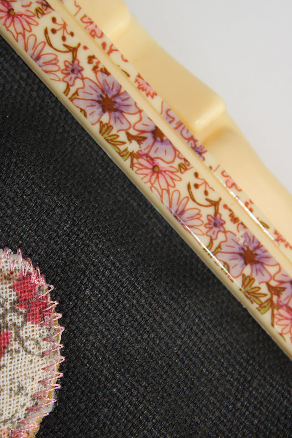 Vintage 70s patchwork tasje met knipsluiting