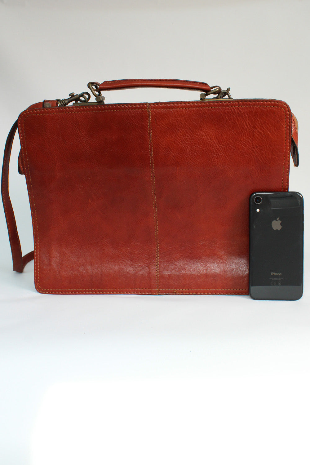 Vintage La Moda Aktetas