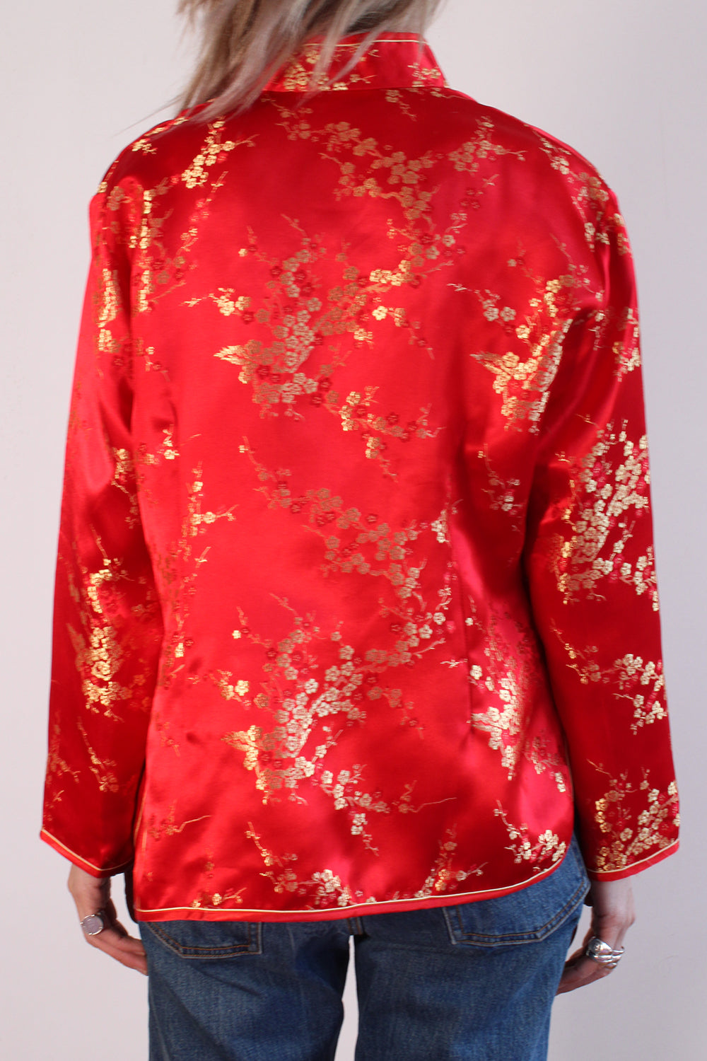 Vintage zijden Chinese cheongsam blouse rood-goud achterkant - ongedragen getailleerde top met lange mouw 