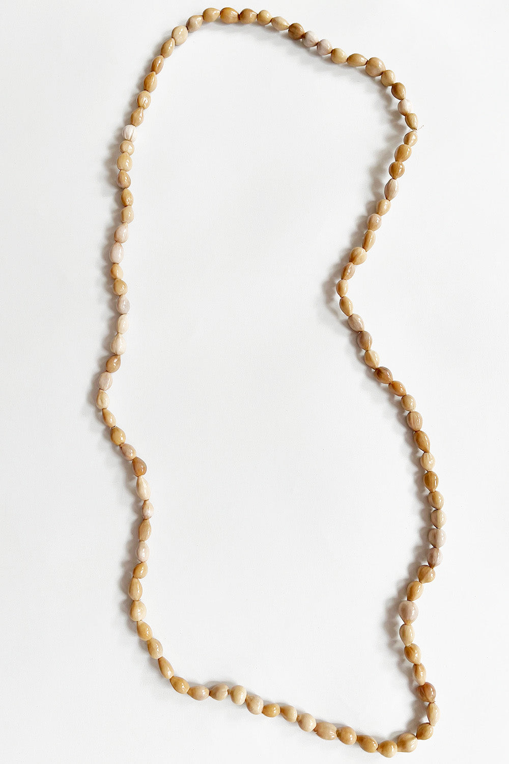 Vintage handgemaakte pitten ketting beige plat gelegd enkel - lange ketting styling