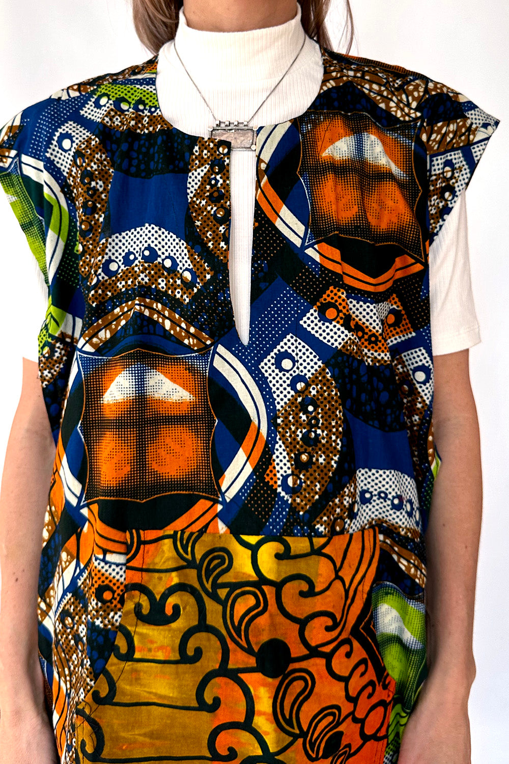 Vintage batik tuniek Afrikaanse print handgemaakt textuur detail hals en mouw