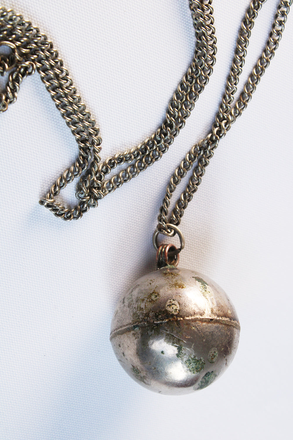 Vintage jaren 70 ketting met grote metalen bol