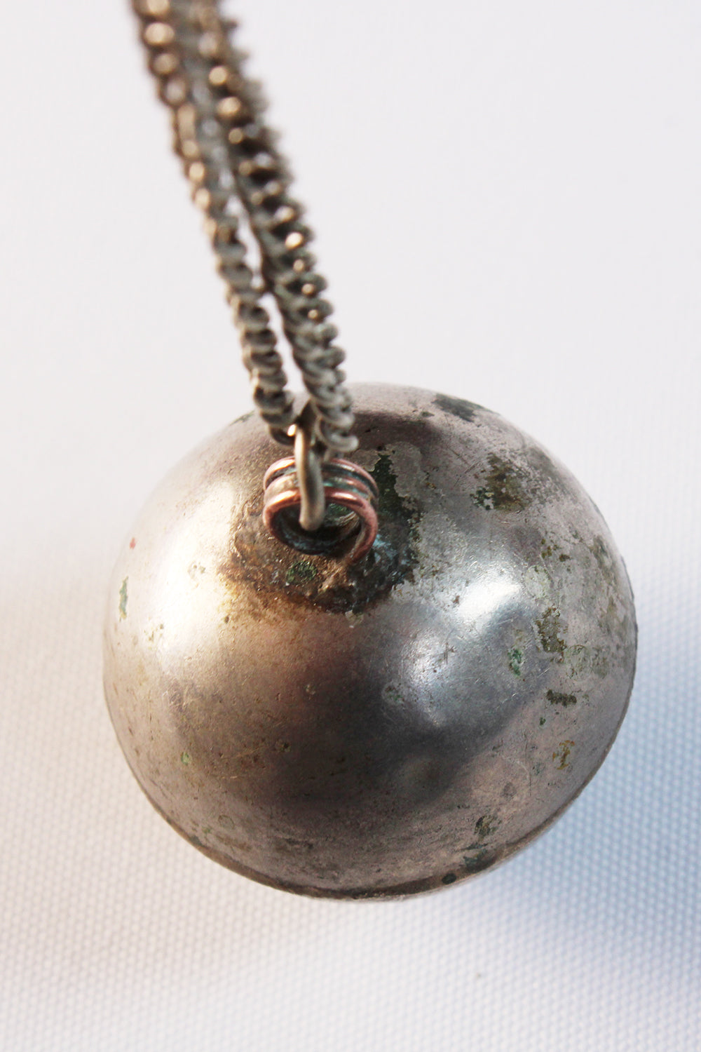 Vintage jaren 70 ketting met grote metalen bol