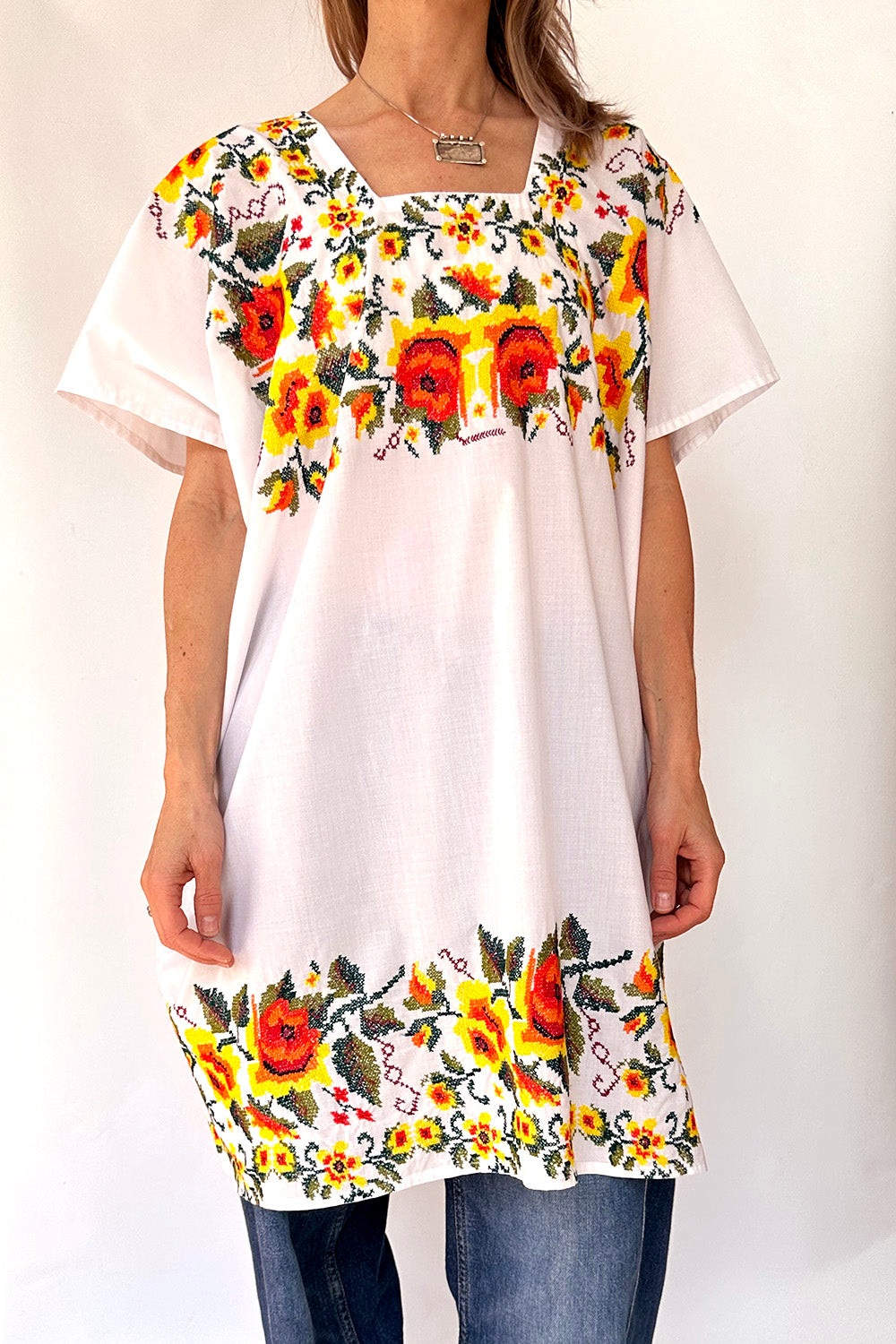 Vintage lange geborduurde tuniek jaren 70 free size bohemian stijl voorkant