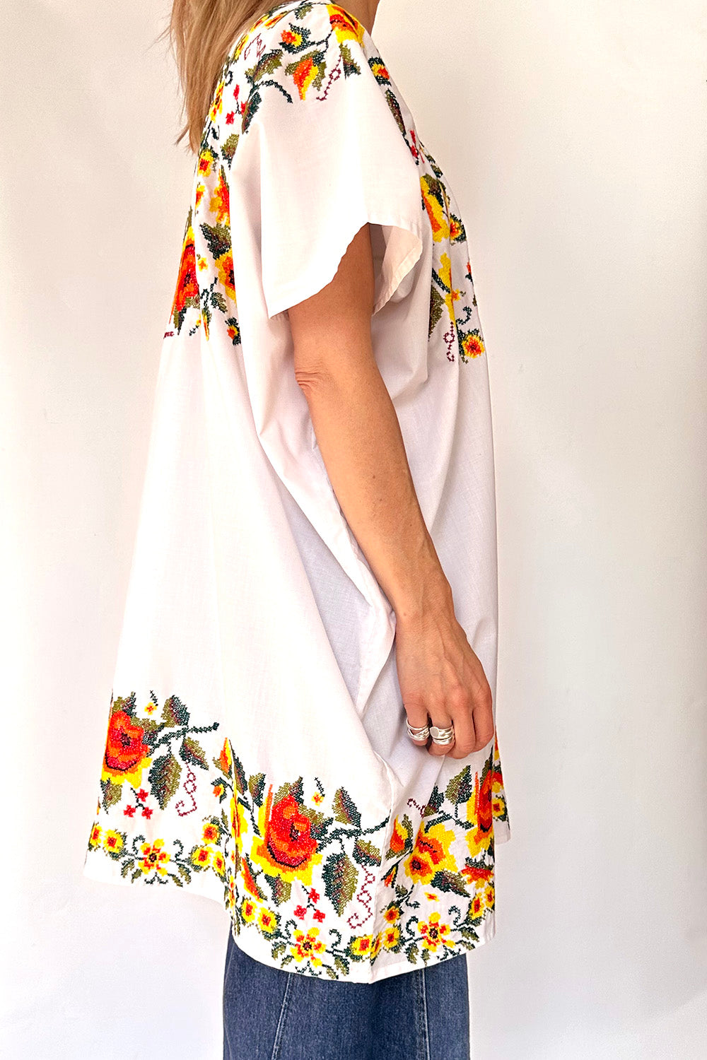 Vintage bohemian tuniek jaren 70 free size zijkant met borduursel