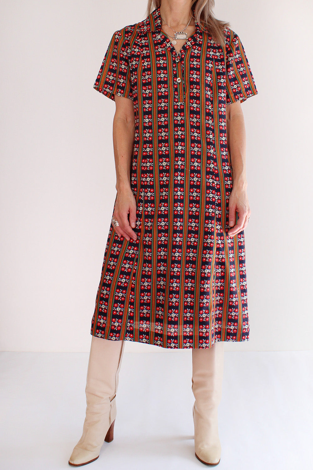 Vintage jaren 60 jurk donkerblauw-rood-geel-groen-wit met print - katoenen jurk met viscose onderjurk maat 38-40

