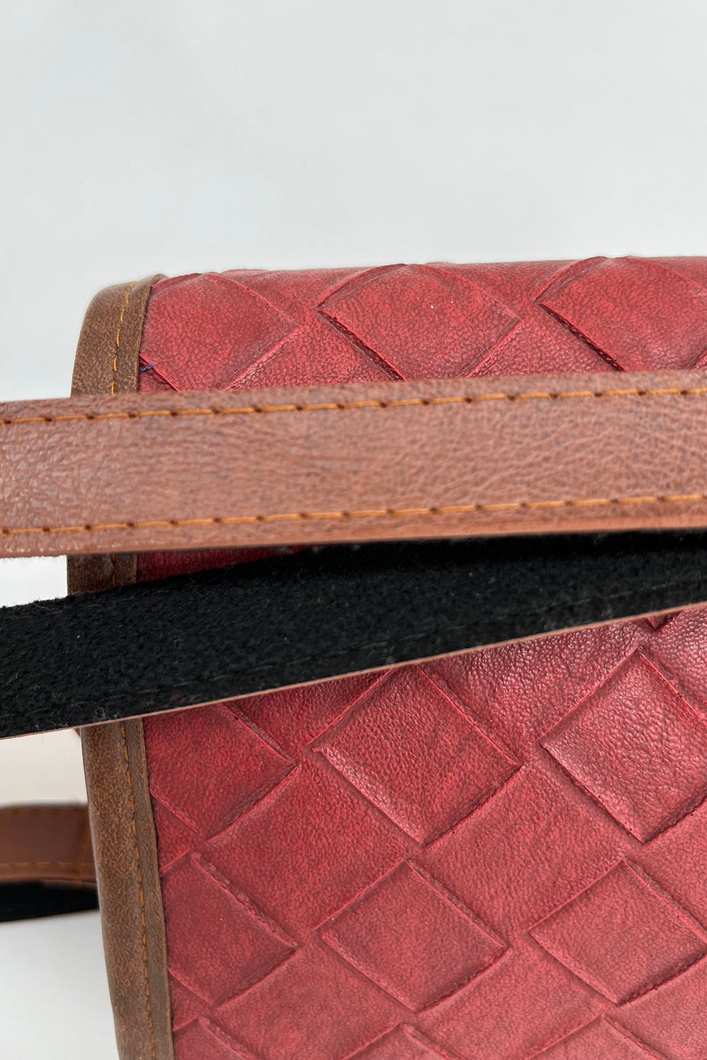  Vintage vegan leather schoudertas