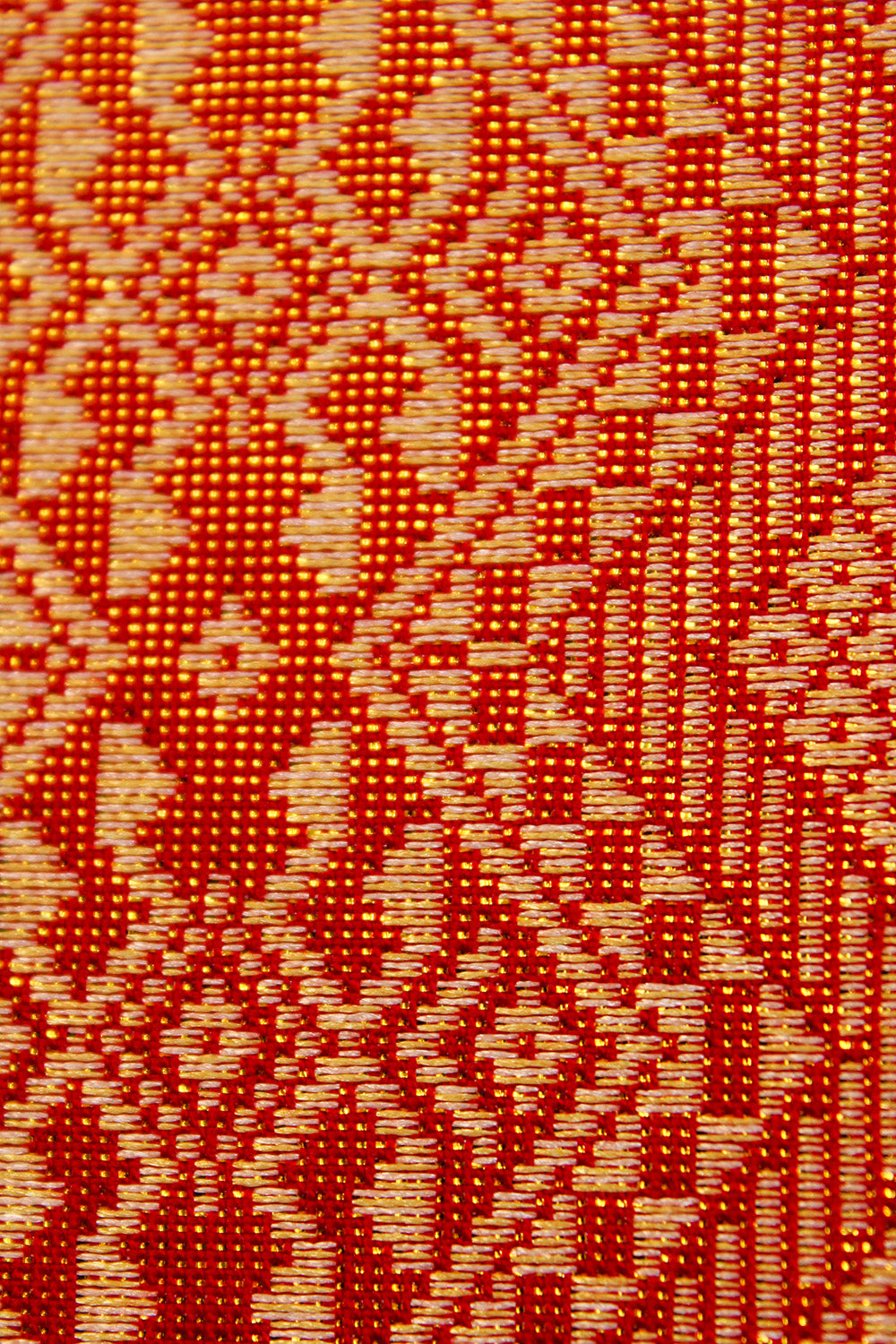 Close-up van oosters geïnspireerd patroon en stofstructuur van vintage overslagrok