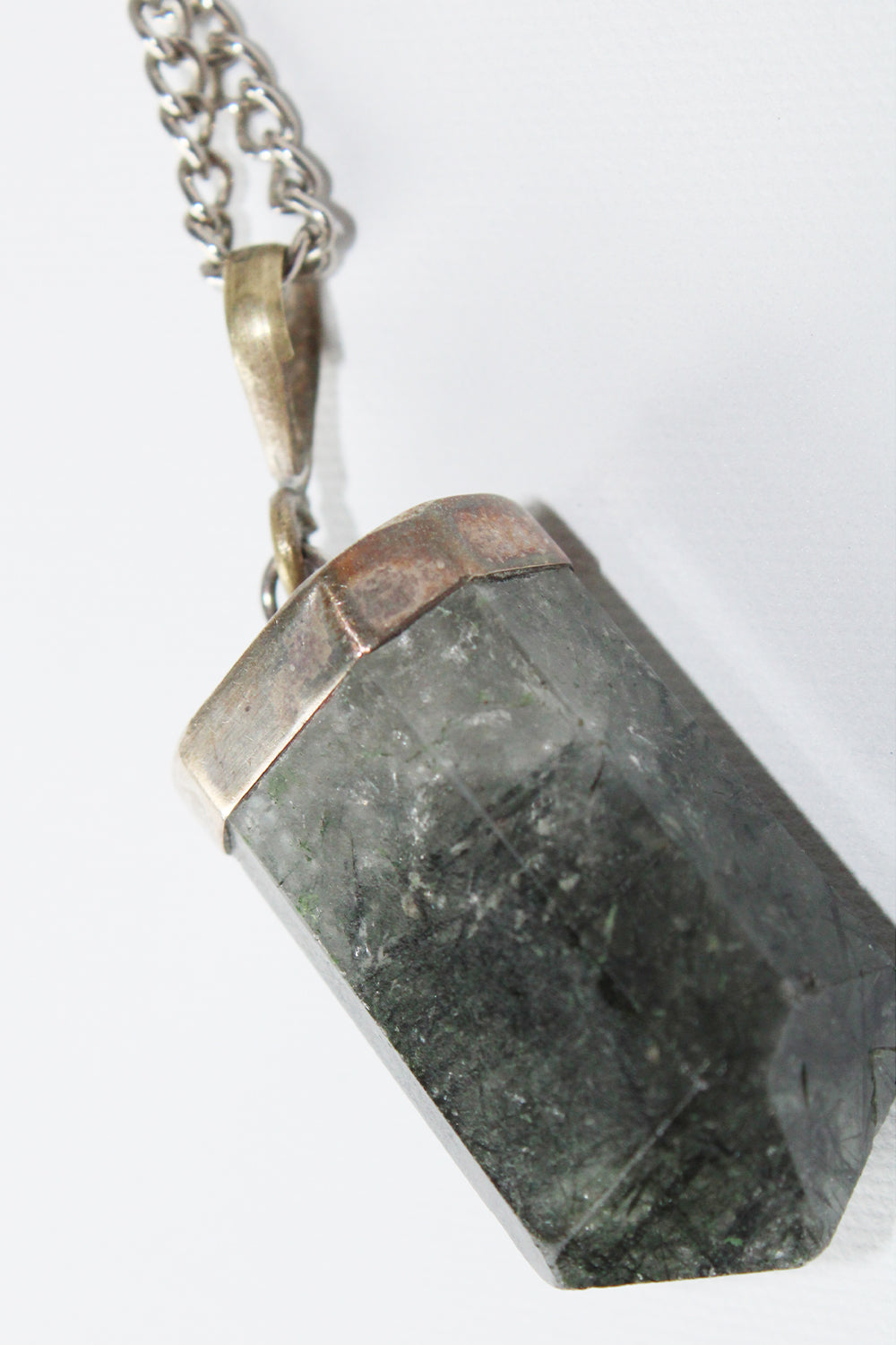 Vintage ketting met natuursteen punt hanger