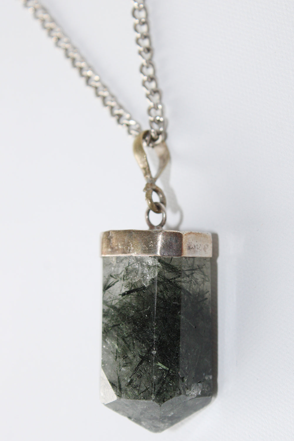 Vintage ketting met natuursteen punt hanger