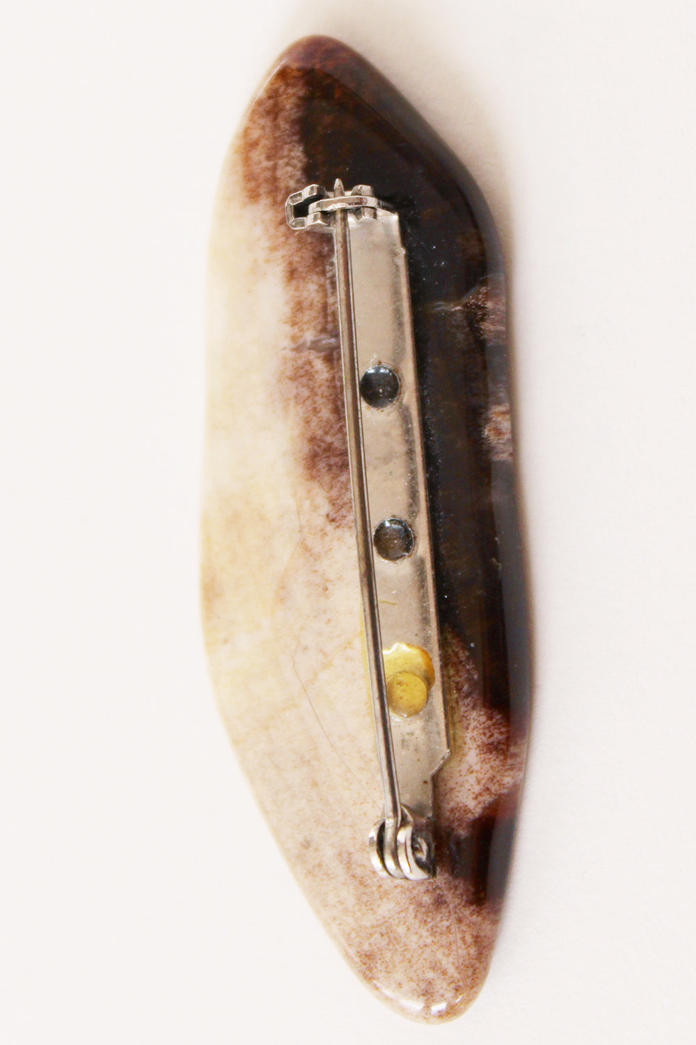 Vintage natuursteen broche